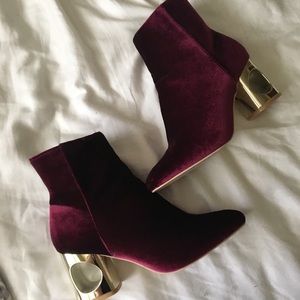 Velvet boots